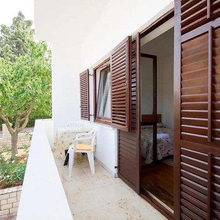 Laura'S Apartment Porec Exterior photo