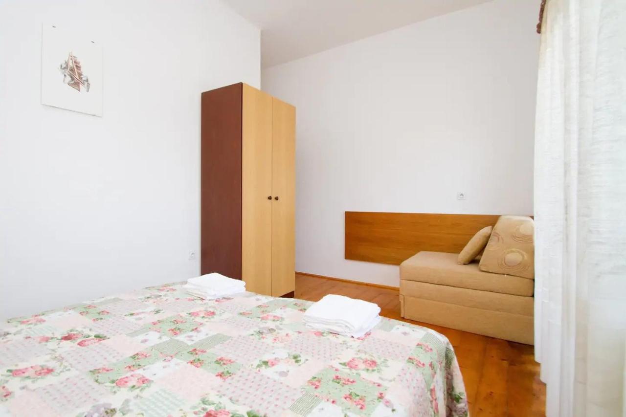Laura'S Apartment Porec Exterior photo
